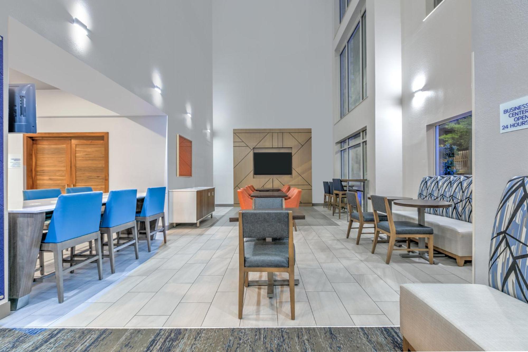 Holiday Inn Express Hotel & Suites Marshall By Ihg Dış mekan fotoğraf