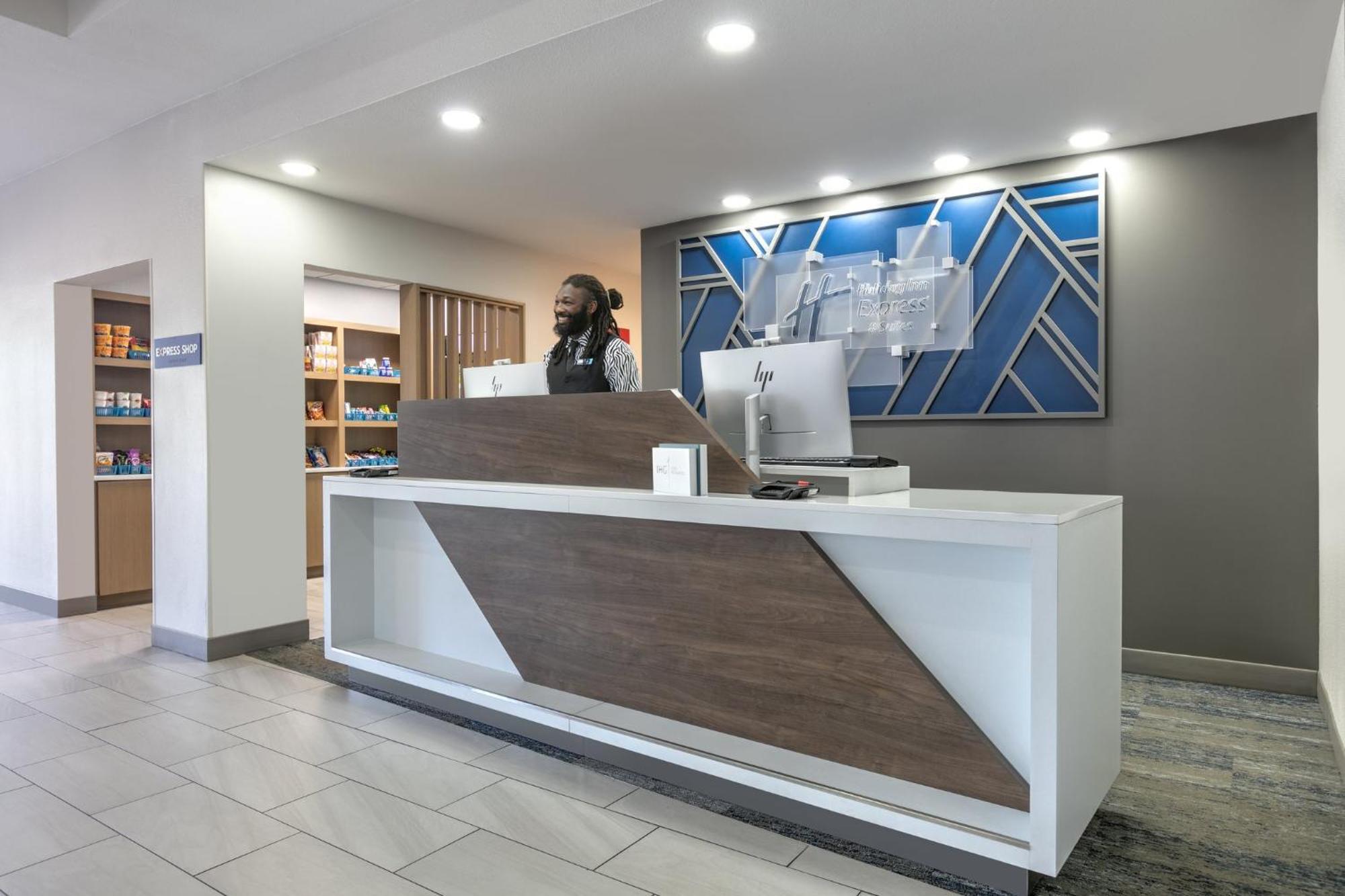 Holiday Inn Express Hotel & Suites Marshall By Ihg Dış mekan fotoğraf